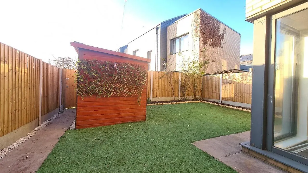 Homestay Lovely Private Room In Barking Thamesmead
